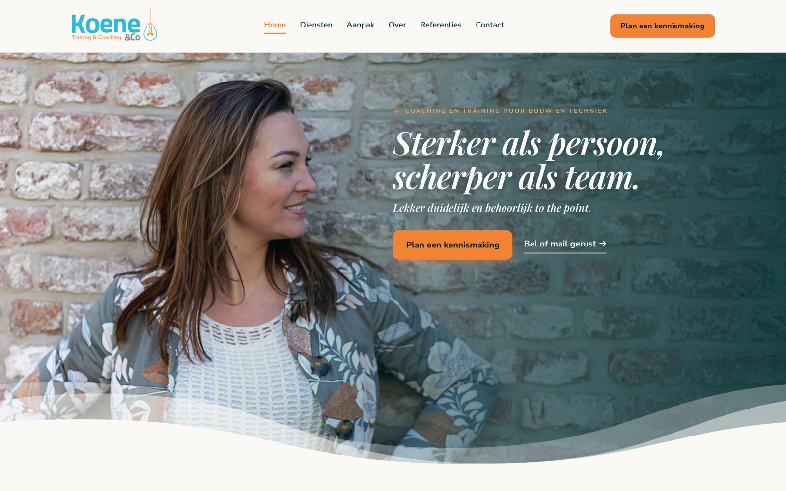 Homepage van koeneenco.nl met de kop Sterker als persoon, scherper als team